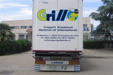 Decorazione e Personalizzazione Grafica Camion e Rimorchi a Bari